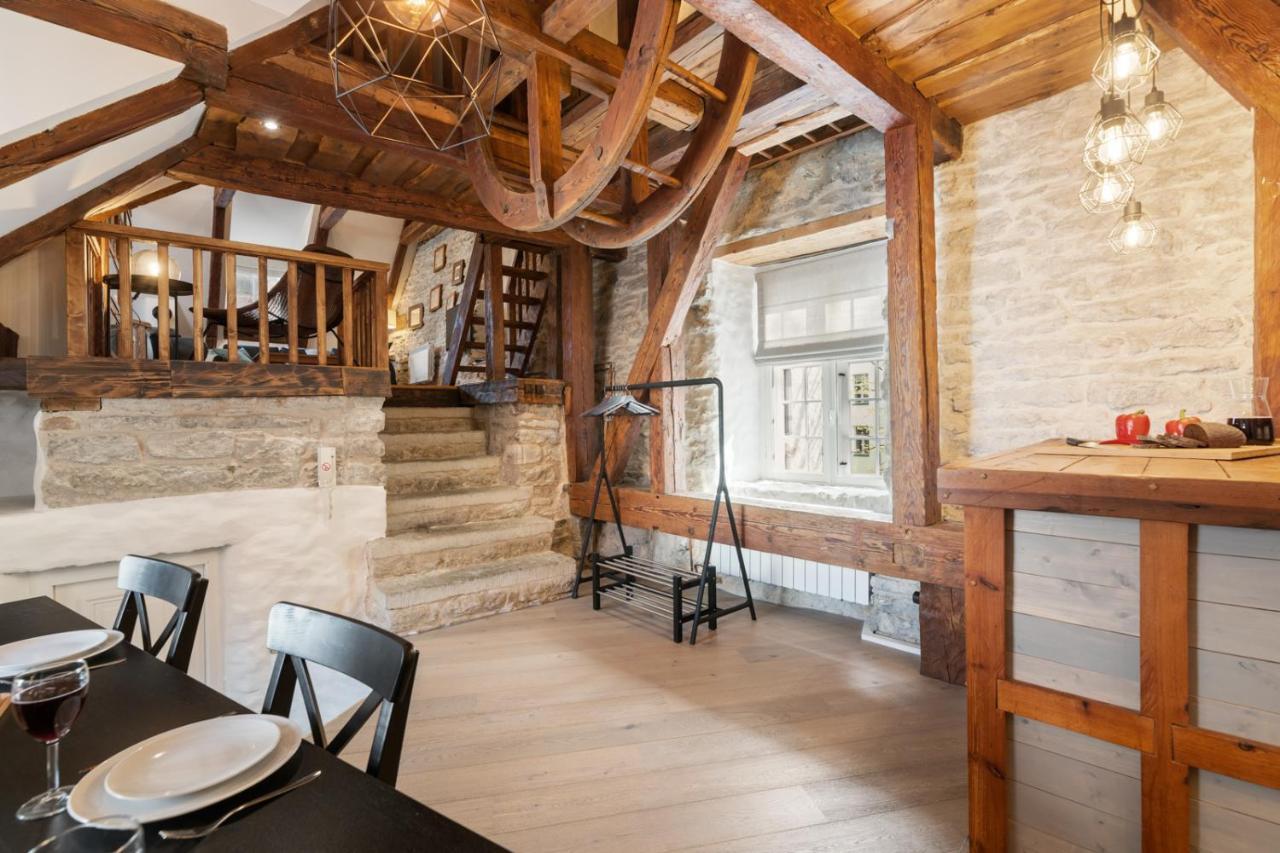 Hilltop Apartments - Old Town Kuninga Tallinn Bagian luar foto